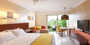 Holiday-Inn-Resort-8